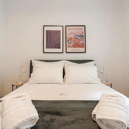 Artistic Elegance In Athens-pagrati * 아테네